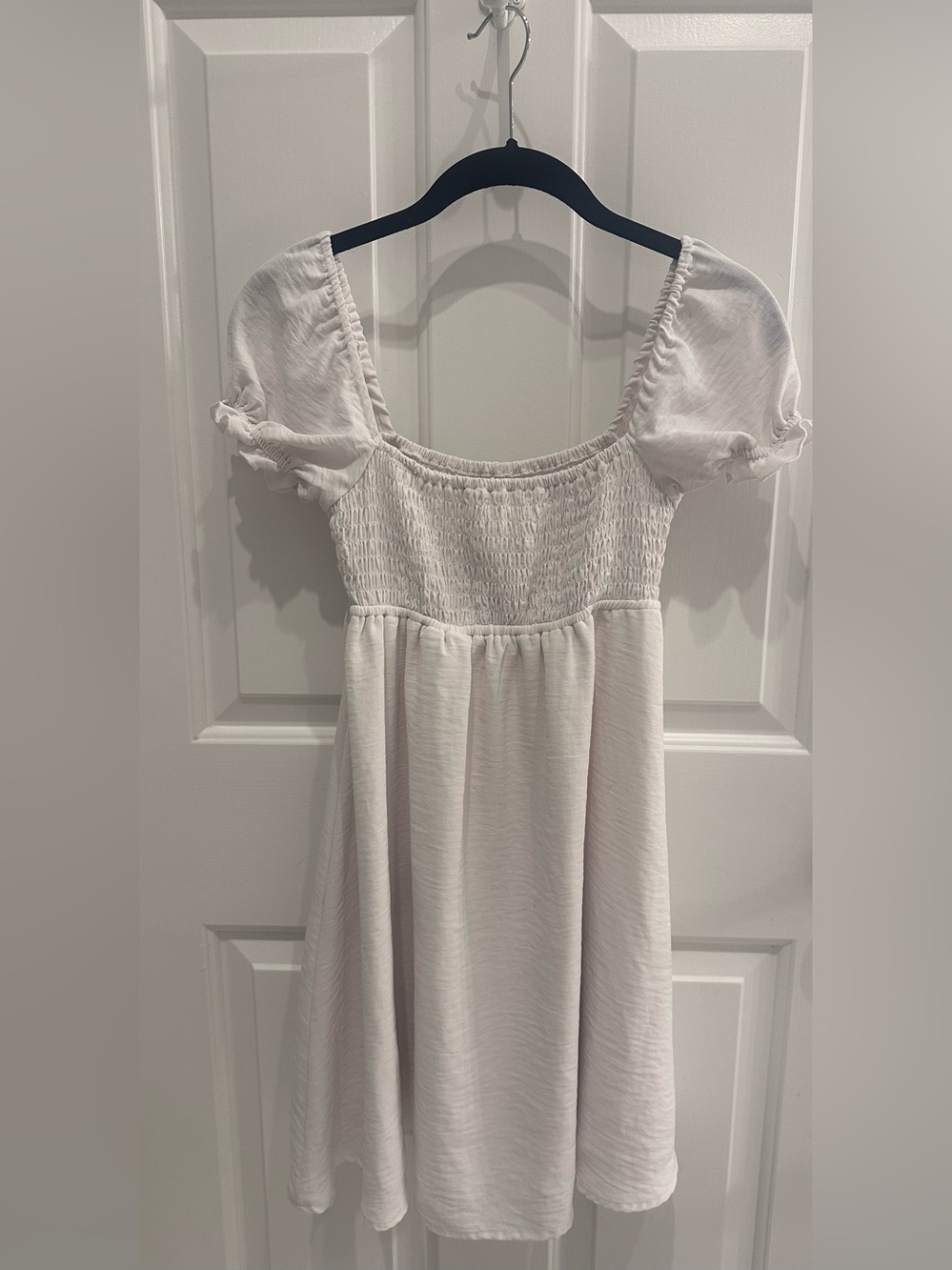 Altar’d State white Smocked Puff-Sleeve Dress xs